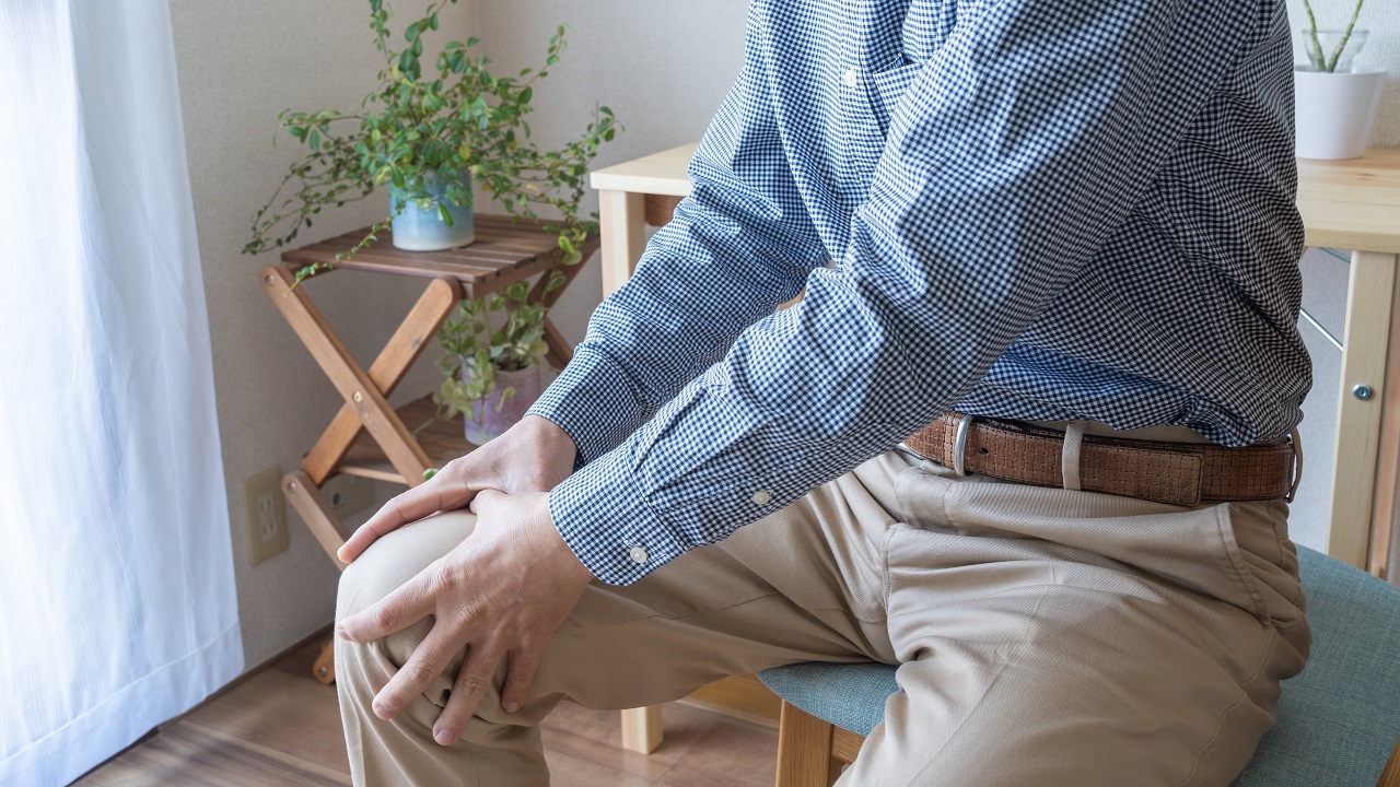 [의학칼럼] 허리 아픈데 왜 다리가?… 척추질환과 단짝인 통증	